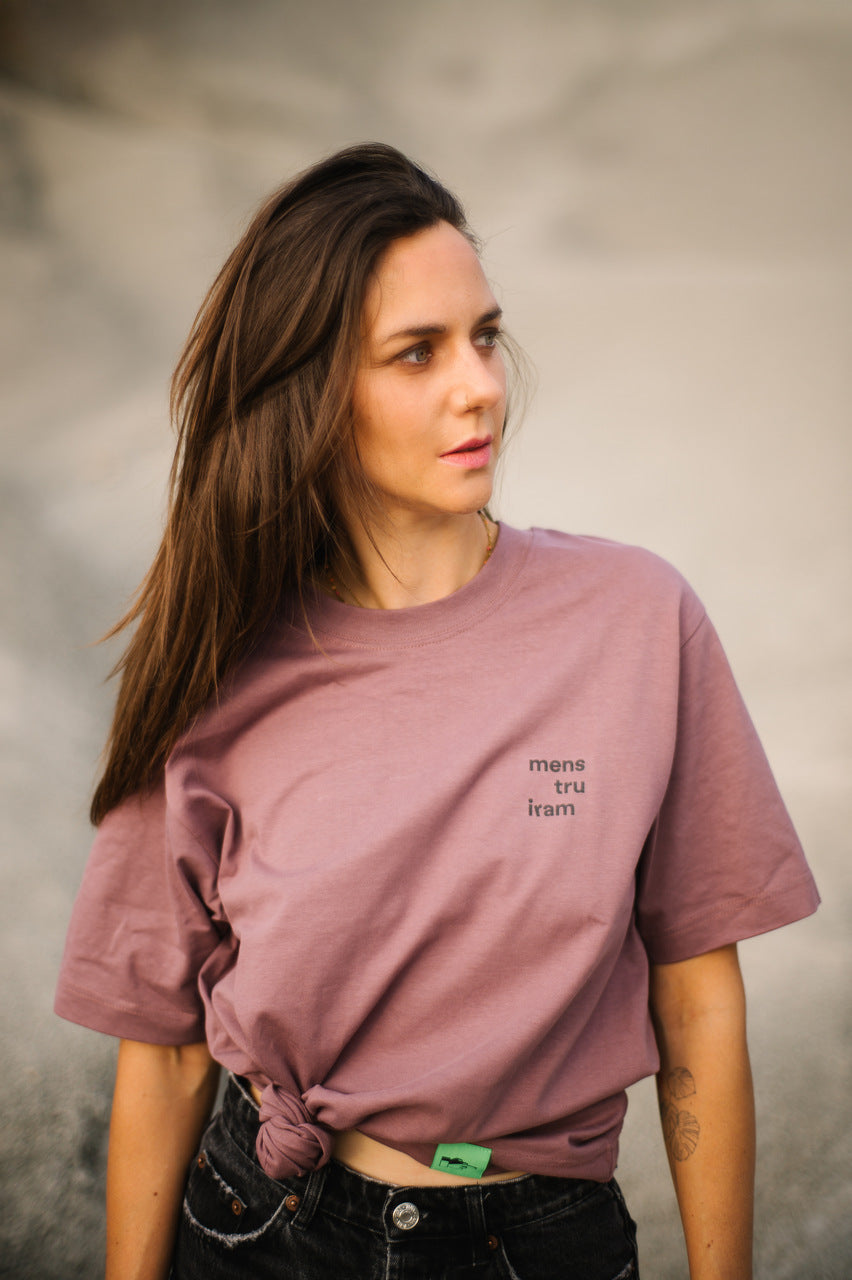 t-shirt 'menstruiram'